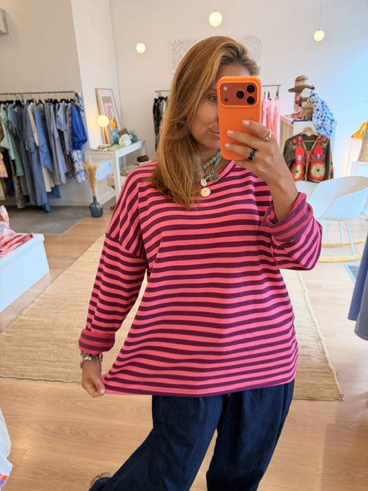 Camisola às riscas com corte oversized