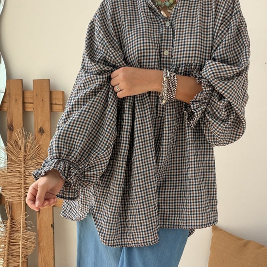 Blusa em algodão com padrão vichy azul e branco