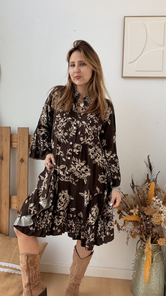 Vestido curto castanho com estampado floral em cru