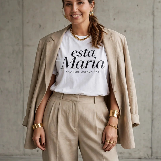 T-shirt branca da linha Esta Maria com frase impressa