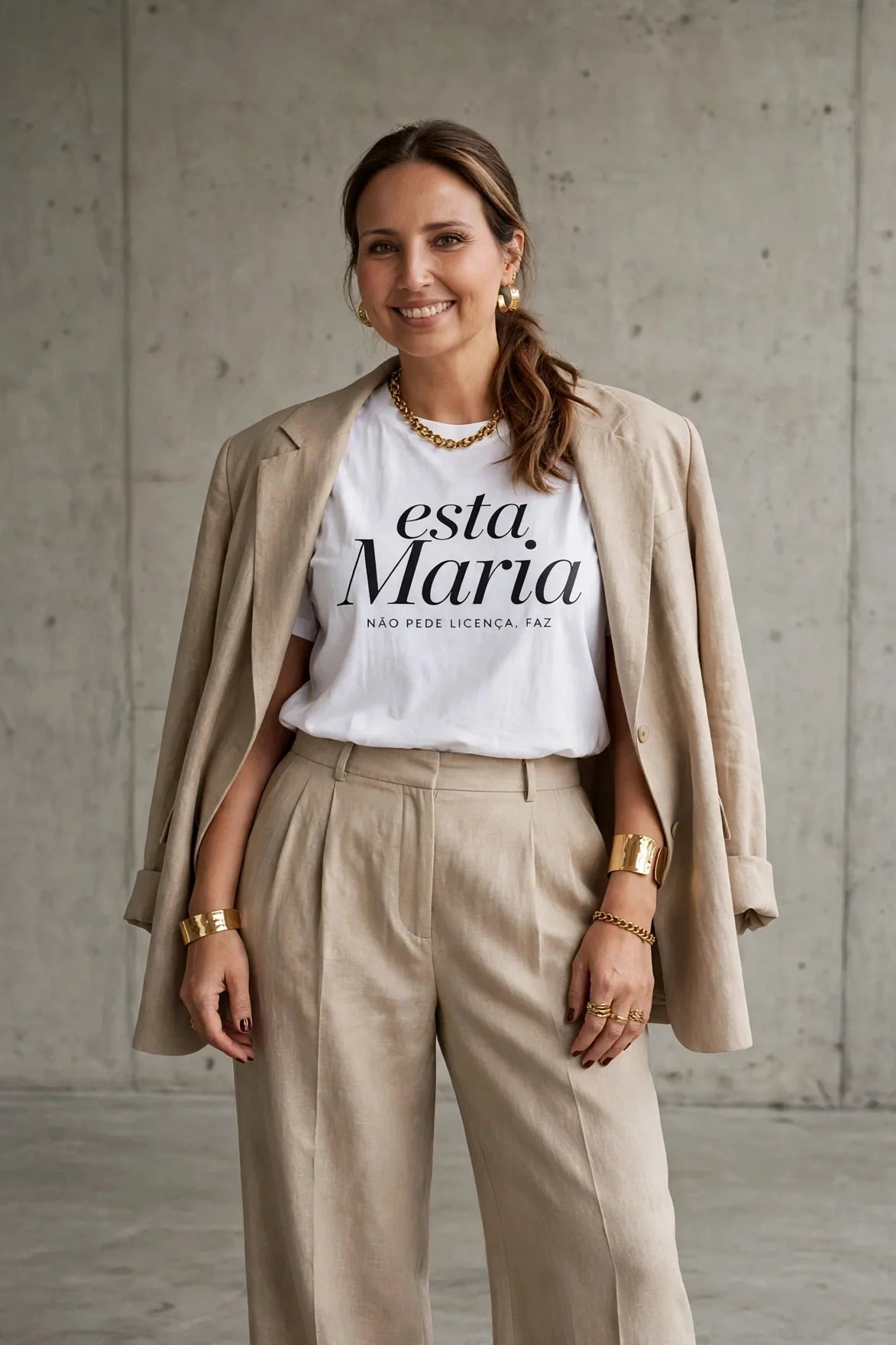 T-shirt branca da linha Esta Maria com frase impressa