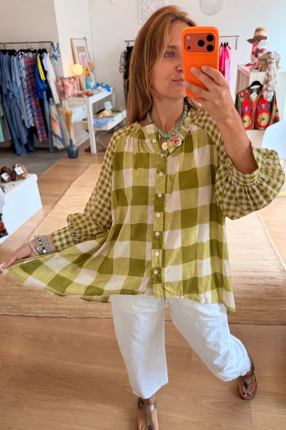 Blusa em algodão com padrão vichy verde e branco