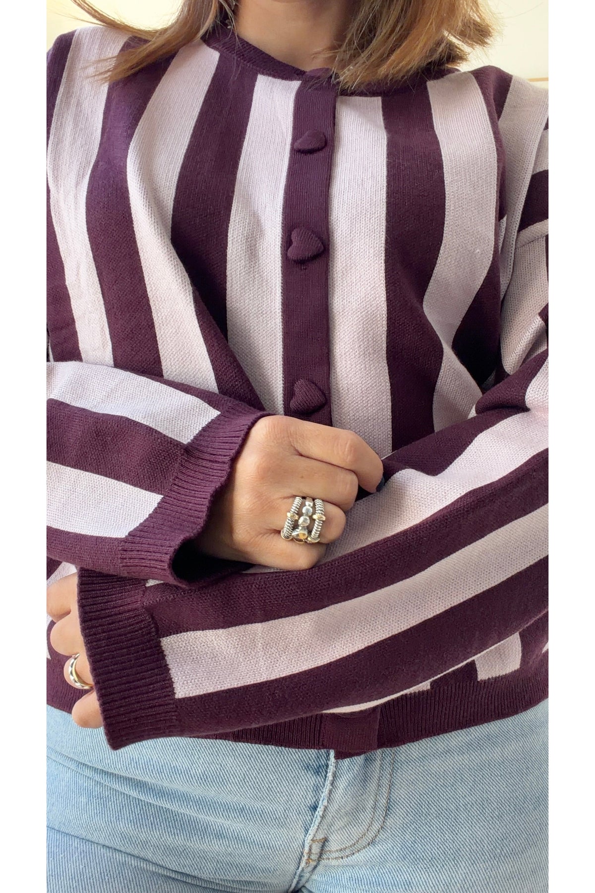 Cardigan Risca Botão Coração – vista 4