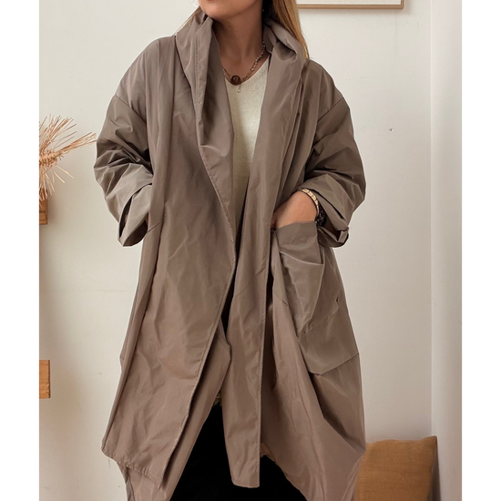 PARKA OVERSIZED CAPUZ TAUPE – vista 5