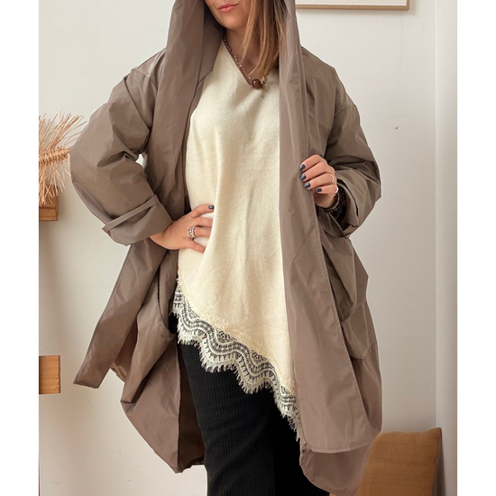 PARKA OVERSIZED CAPUZ TAUPE – vista 1