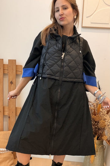 Colete kispo preto acolchoado com gola alta