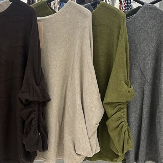Camisola Poncho Lara da Paprika, tons disponíveis