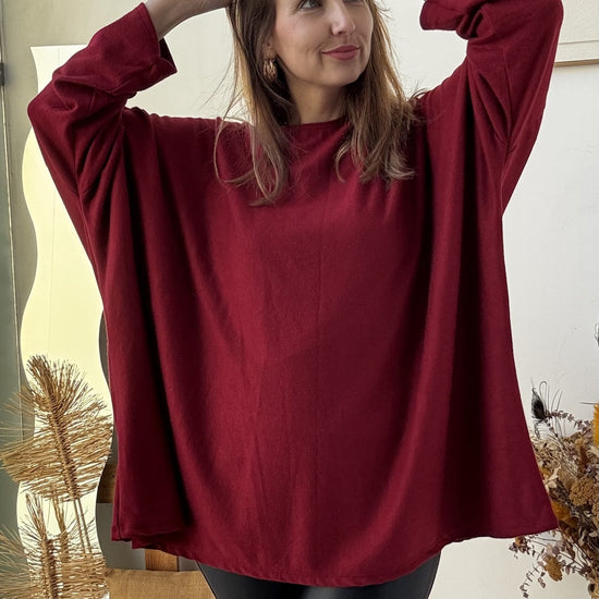 Malha bordeaux super macia de corte oversize