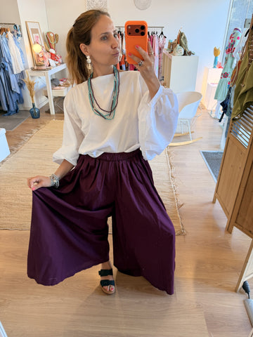 Pantalonas efeito saia cor vinho com perna muito larga