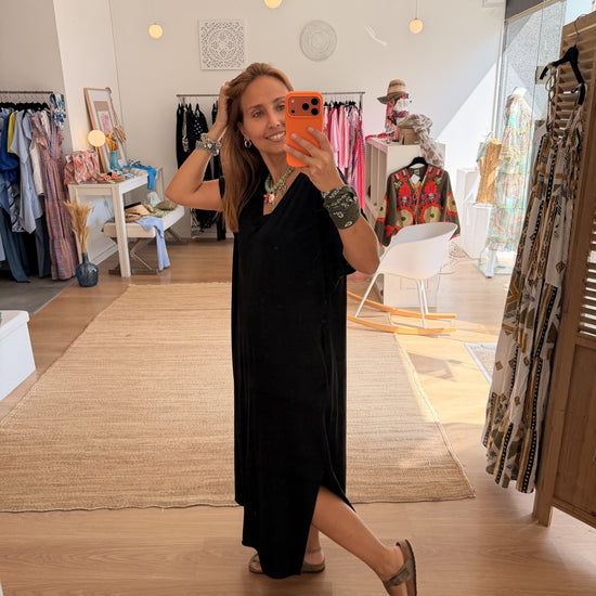 Vestido t-shirt em algodão com decote em V