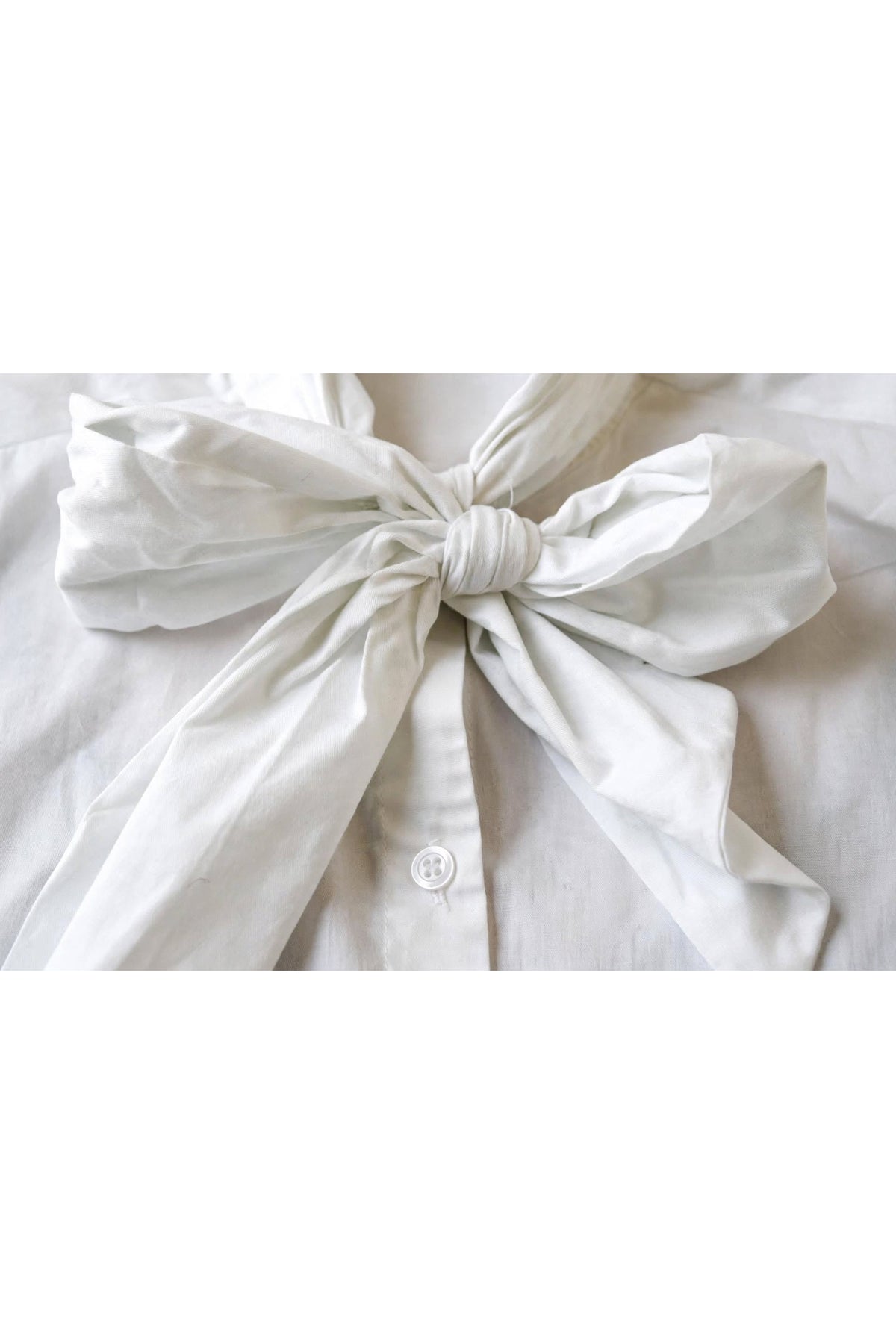 CAMISA LAÇO BRANCA CLÁSSICA – vista 5